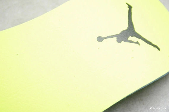 Volt AQ3559-700 Retro 4 Jordan AQ3559-700 Flyknit 0326